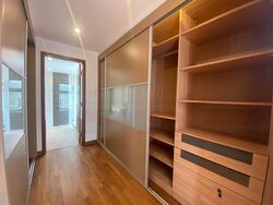 Lornie Road (D11), Terrace #473810521